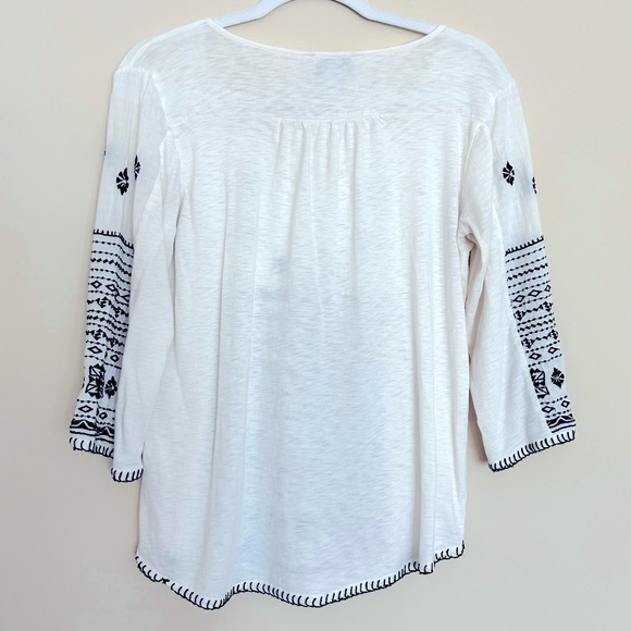 Lucky Brand Women’s White & Black Embroidered 3/4 Sleeve Top - Picture 5 of 6